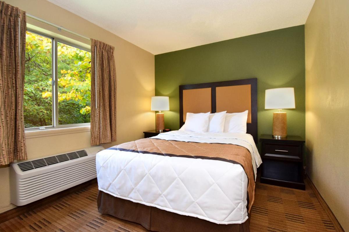 Popular attractions Area Nearby Property
